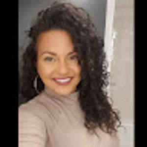 Meet your Posher, Cassandra